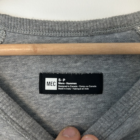 Men’s MEC Crewneck - Picture 2 of 3